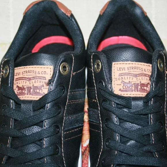 Levis Comfort Sneakers - Picture 6 of 9